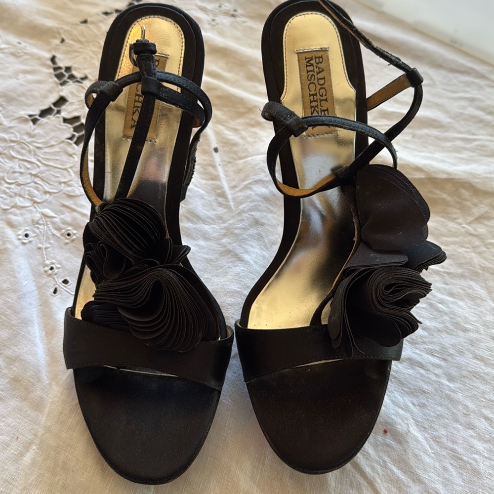Women’s heels.  Badgley Mischka.  Black